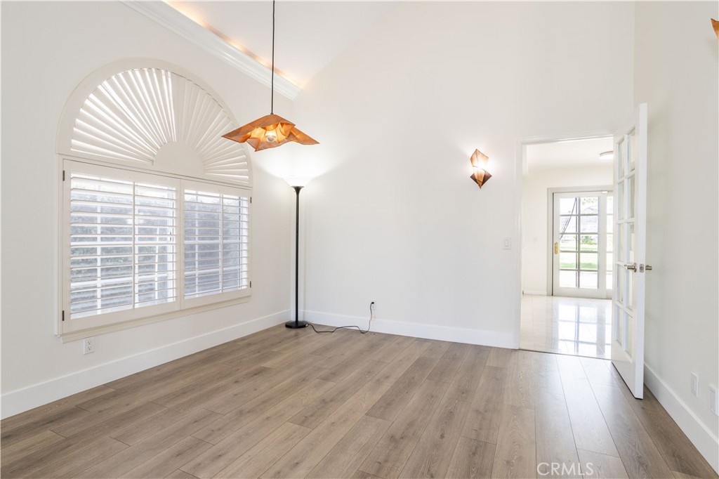 MLS #SR25263359 image #5