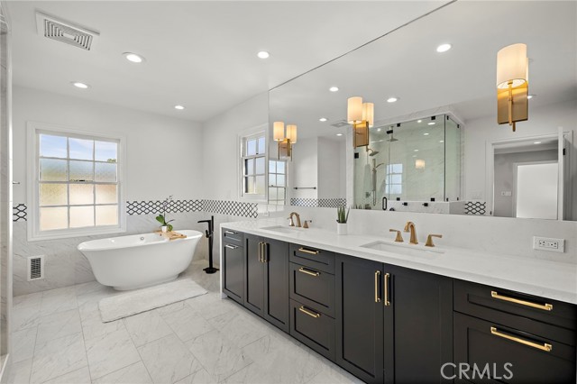 Detail Gallery Image 18 of 28 For 3930 Myrtle, Long Beach,  CA 90807 - 3 Beds | 3/1 Baths