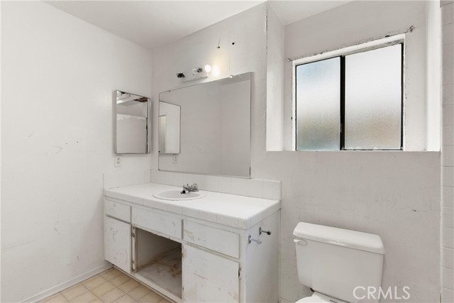 Detail Gallery Image 23 of 31 For 1140 Pacific Ave #19,  Long Beach,  CA 90813 - 2 Beds | 2 Baths