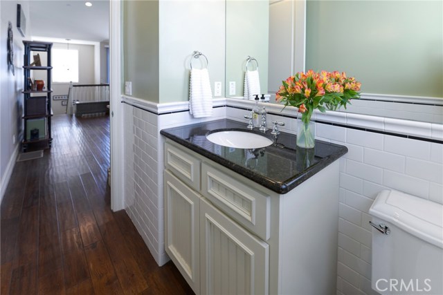 129 Broadway, Redondo Beach, California 90277, 3 Bedrooms Bedrooms, ,3 BathroomsBathrooms,Residential,Sold,Broadway,PV17006440