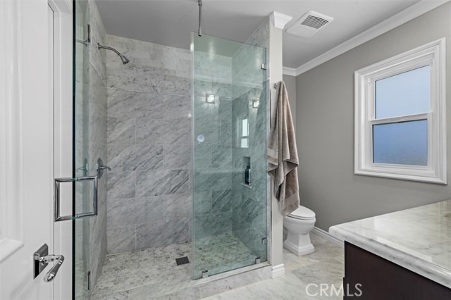 33 Cayuse Lane, Rancho Palos Verdes CA: https://media.crmls.org/medias/f0eeb307-6e45-40e2-898e-e9e074f7cfb3.jpg