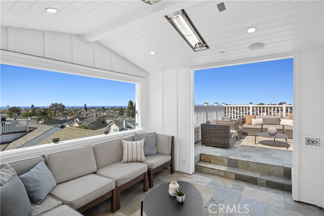 Detail Gallery Image 28 of 31 For 718 Poinsettia, Corona Del Mar,  CA 92625 - 3 Beds | 3/1 Baths