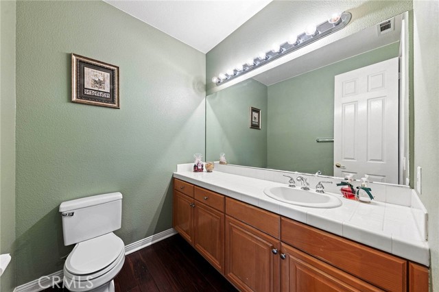 Detail Gallery Image 20 of 56 For 3165 Forest View, Corona,  CA 92882 - 5 Beds | 2/1 Baths