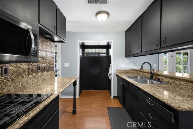 5939 Etiwanda Ave, Rancho Cucamonga CA: https://media.crmls.org/medias/f0efbf6f-af7b-40ad-94bc-c32689805ea1.jpg