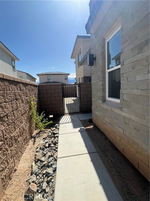 75138 Aldrich, Palm Desert CA: https://media.crmls.org/medias/f0f0017b-6584-4b41-971c-816724970de0.jpg