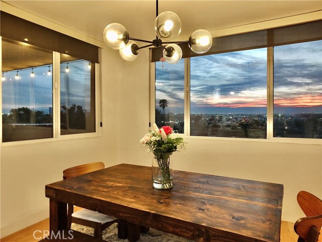 Detail Gallery Image 10 of 23 For 1923 Molino Ave #204,  Signal Hill,  CA 90755 - 2 Beds | 2 Baths