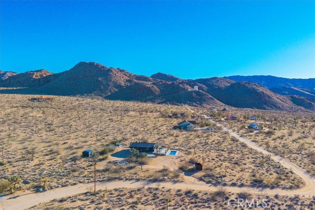 8729 Rock Haven Road, Joshua Tree CA: https://media.crmls.org/medias/f0f06a54-ae60-4ceb-804f-5a94197d4e2a.jpg