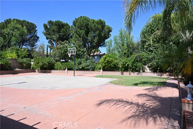 26320 Antonio Circle, Loma Linda CA: https://media.crmls.org/medias/f0f0c055-f956-44cb-b9df-ceca6c095cd6.jpg
