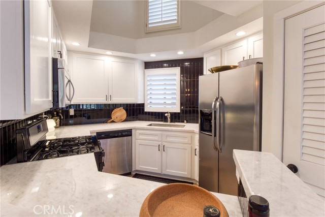 Detail Gallery Image 2 of 38 For 17202 Corbina Ln #205,  Huntington Beach,  CA 92649 - 1 Beds | 1 Baths