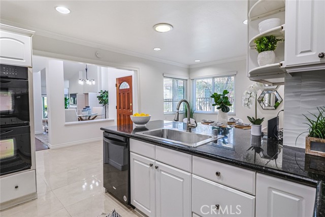 Detail Gallery Image 18 of 65 For 110 Hilltop Cir, Rancho Palos Verdes,  CA 90275 - 2 Beds | 2 Baths