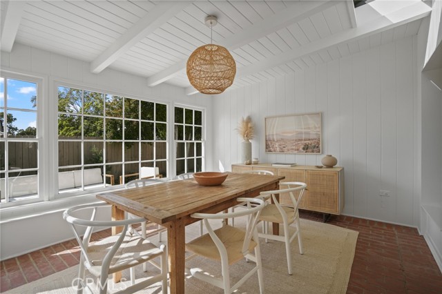 Dining/sun room