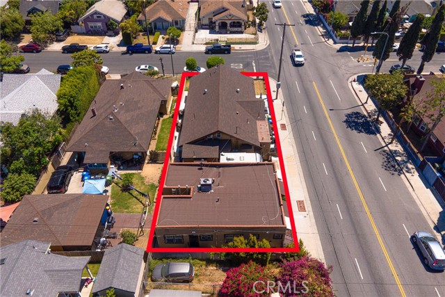 2289 W 29th Place, Los Angeles CA: https://media.crmls.org/medias/f0f4fbfa-34bb-486e-9c17-1249b5db6606.jpg