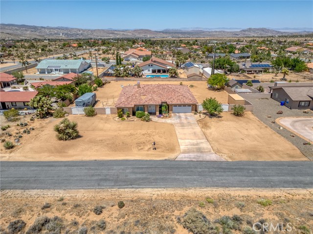 Detail Gallery Image 10 of 74 For 58598 Santa Maria Dr, Yucca Valley,  CA 92284 - 4 Beds | 3 Baths