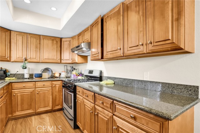 Detail Gallery Image 7 of 38 For 2766 via Hacienda #102,  Fullerton,  CA 92835 - 3 Beds | 2/1 Baths