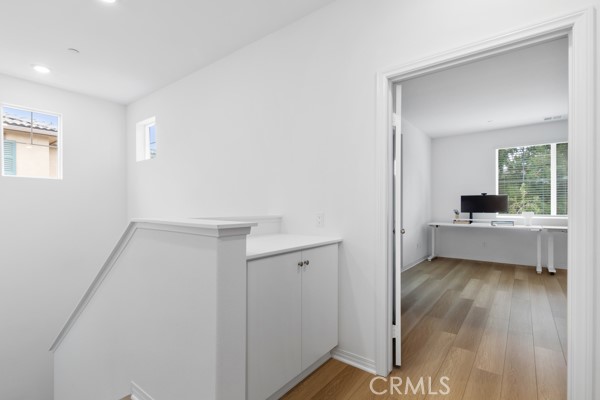 https://media.crmls.org/medias/f0f5152b-ac25-4bc3-a00d-aff3a6798176.jpg?preset=X-Large
