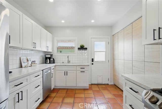 2200 Pine Avenue, Long Beach CA: https://media.crmls.org/medias/f0f53455-d639-4985-b547-d219e7afb313.jpg