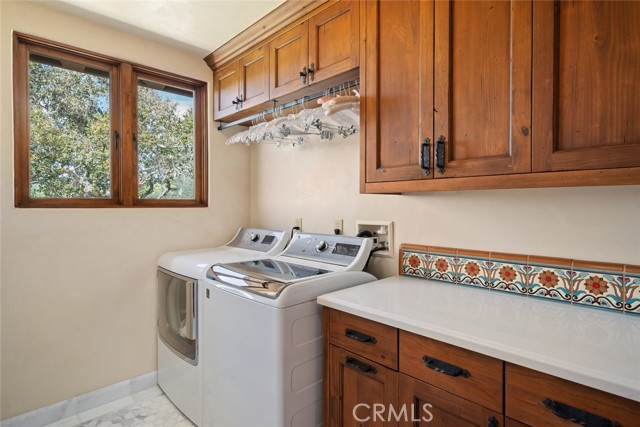Detail Gallery Image 33 of 73 For 2770 Lupine Canyon Rd, Avila Beach,  CA 93424 - 5 Beds | 3/1 Baths