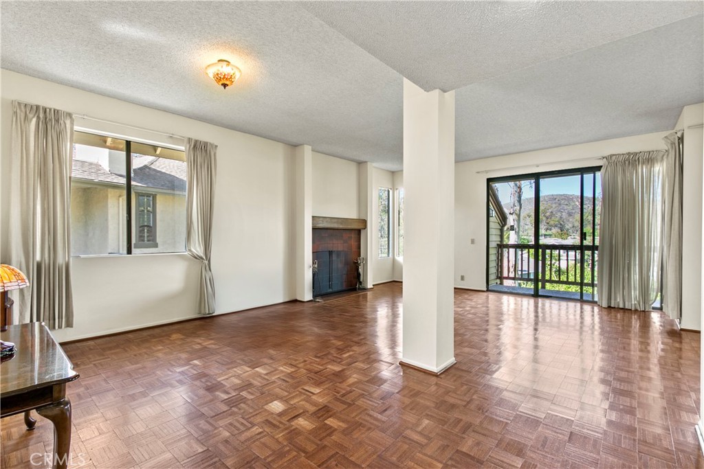 MLS #PW25260415 image #3