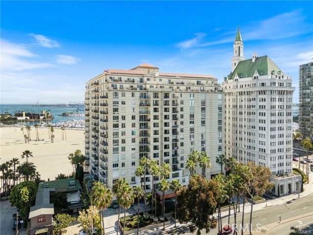 850 E Ocean Boulevard, Long Beach CA: https://media.crmls.org/medias/f0f644ca-2344-4095-9306-e25f9dbc3a72.jpg