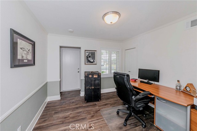10252 Lorraine Lane, Cypress CA: https://media.crmls.org/medias/f0f696f4-5667-4dbd-97ab-f5b8a0f407c3.jpg