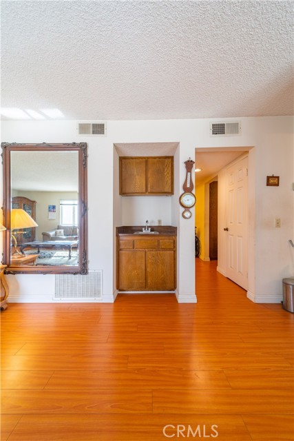 Detail Gallery Image 12 of 33 For 1344 5th St #16,  Glendale,  CA 91201 - 3 Beds | 2 Baths