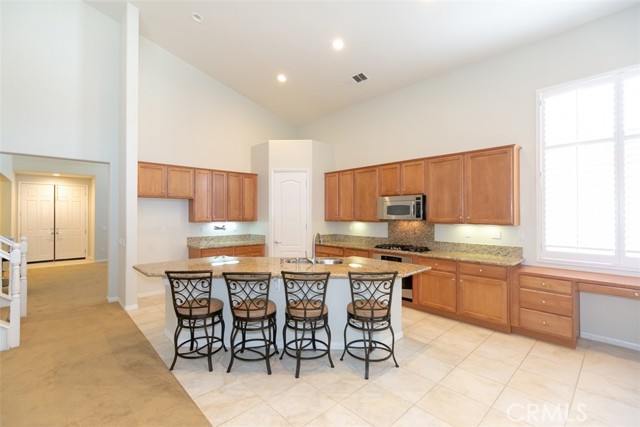 Detail Gallery Image 10 of 36 For 41640 Merryvale Ln, Palmdale,  CA 93551 - 4 Beds | 3/1 Baths