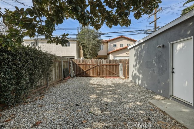 Detail Gallery Image 39 of 43 For 807 Cota, Torrance,  CA 90501 - 2 Beds | 1 Baths