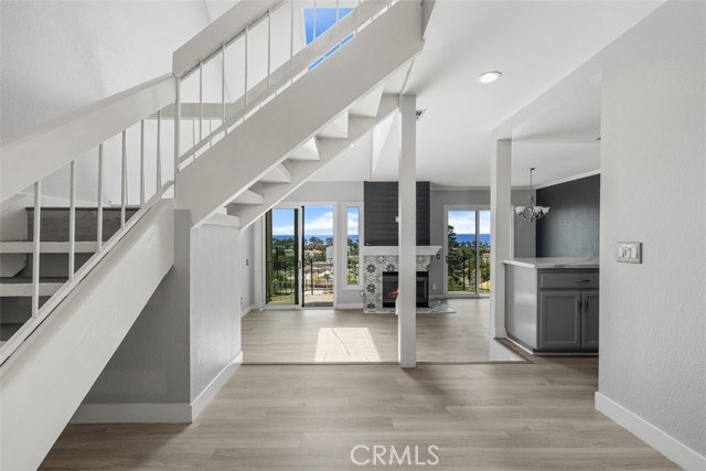 Detail Gallery Image 8 of 36 For 234 Ferro Dr, Ventura,  CA 93001 - 3 Beds | 2/1 Baths