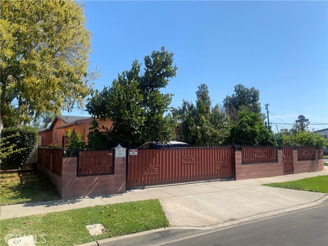 802 Rama Dr., La Puente CA: https://media.crmls.org/medias/f0f7ce61-cbc6-4289-afe4-2b9b59bc1ad3.jpg