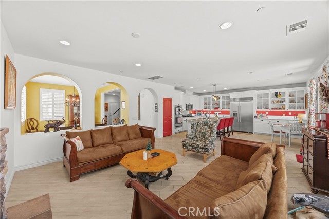 Detail Gallery Image 5 of 41 For 23129 Rustic Oak, Wildomar,  CA 92595 - 5 Beds | 4/1 Baths