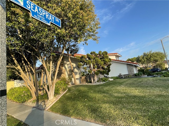 29404 Seaspray, Rancho Palos Verdes, California 90275, 4 Bedrooms Bedrooms, ,3 BathroomsBathrooms,Residential,For Sale,Seaspray,SB24209031