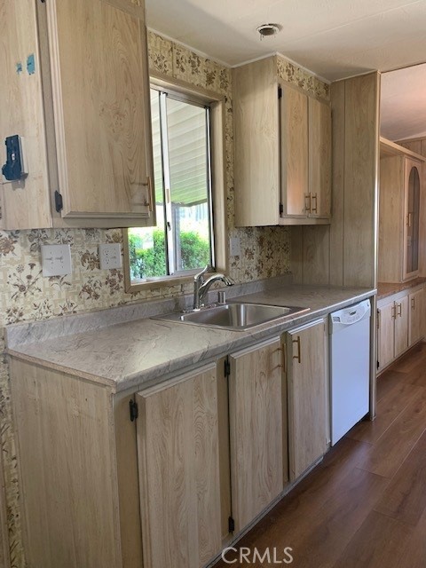 6545 wilbur Avenue, 23 photo 5
