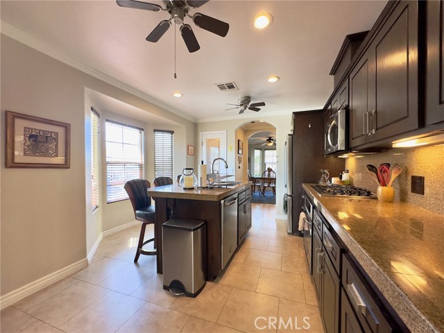 Detail Gallery Image 13 of 56 For 218 Princeton Ave, Claremont,  CA 91711 - 4 Beds | 4/1 Baths