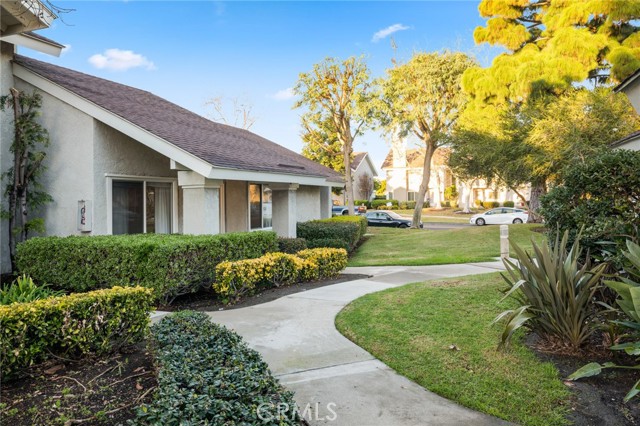 Detail Gallery Image 1 of 20 For 3 Mirror #40,  Irvine,  CA 92604 - 3 Beds | 2 Baths