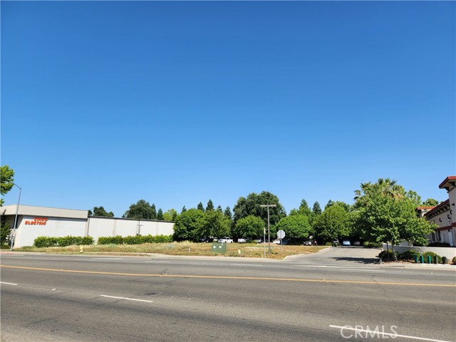 28 W Eaton, Chico, CA, 95973 28 W Eaton, Chico, CA, 95973