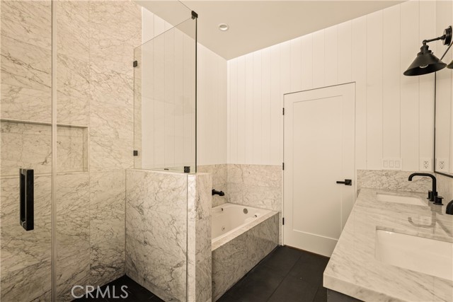 Detail Gallery Image 21 of 26 For 17606 Bromley St, Encino,  CA 91316 - 4 Beds | 3/1 Baths