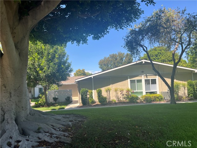 Detail Gallery Image 1 of 5 For 250 Calle Aragon, Laguna Woods,  CA 92637 - 2 Beds | 2 Baths