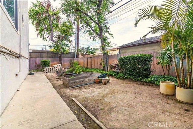 Detail Gallery Image 15 of 20 For 444 Obispo Ave #3,  Long Beach,  CA 90814 - 2 Beds | 2 Baths