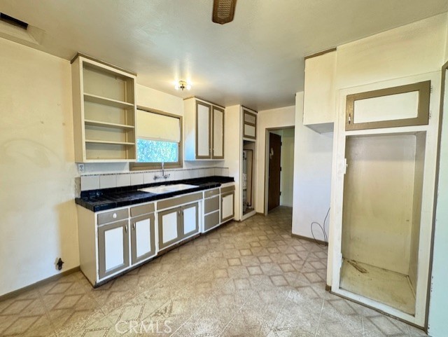 Detail Gallery Image 5 of 22 For 5651 Babb Ave, Riverside,  CA 92503 - 3 Beds | 1/1 Baths
