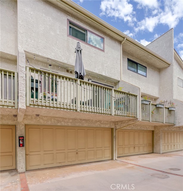 2617 Ruhland Avenue, Redondo Beach, California 90278, 2 Bedrooms Bedrooms, ,1 BathroomBathrooms,Residential,Sold,Ruhland,SB23059783