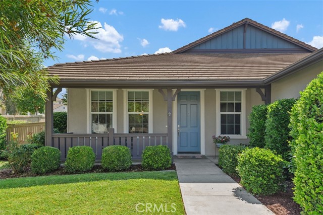 Detail Gallery Image 3 of 45 For 17648 Fan Palm Ln, Riverside,  CA 92503 - 4 Beds | 2 Baths