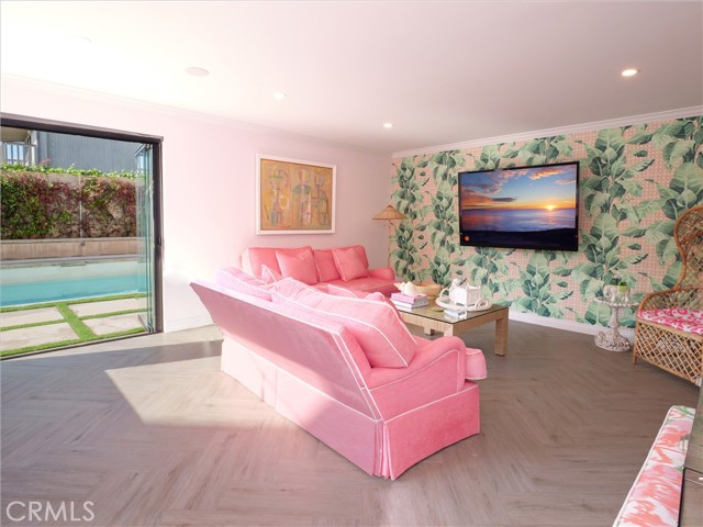 Detail Gallery Image 32 of 39 For 207 S Poinsettia Ave, Manhattan Beach,  CA 90266 - 4 Beds | 5 Baths