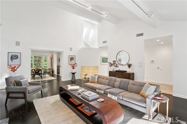 1156 S Carmelina Avenue, Los Angeles CA: https://media.crmls.org/medias/f0fe9bce-28a3-4a5f-aba7-9f018690ea46.jpg