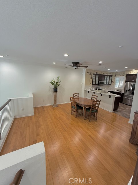 Detail Gallery Image 6 of 24 For 5429 Strand #105,  Hawthorne,  CA 90250 - 2 Beds | 3 Baths