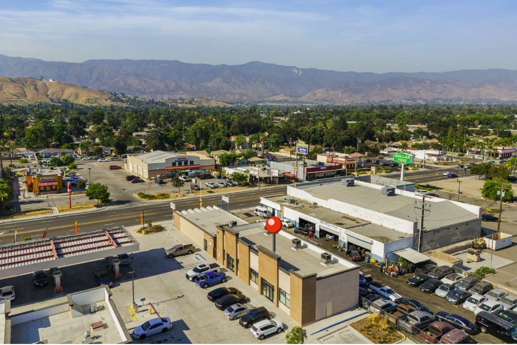 1081 W Highland Avenue, San Bernardino, California 92405, ,Commercial Lease,For Rent,1081 W Highland Avenue,CRCV24143467