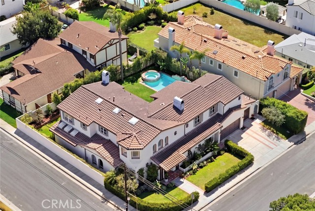 1756 10th, Manhattan Beach, California 90266, 5 Bedrooms Bedrooms, ,5 BathroomsBathrooms,Residential,For Sale,10th,SB26083535