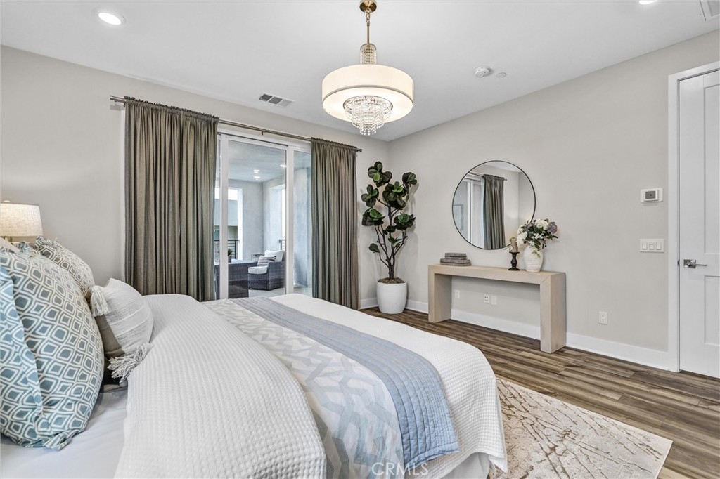 MLS #OC25184425 image #22