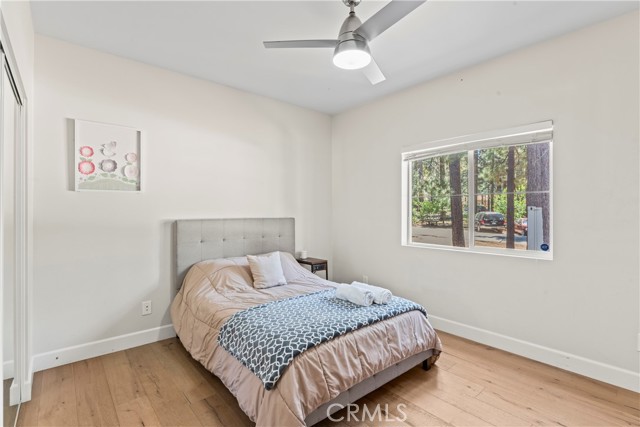 Detail Gallery Image 18 of 44 For 374 Mountainaire Ln, Big Bear Lake,  CA 92315 - 4 Beds | 3 Baths