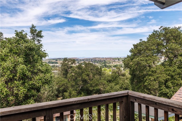 3175 Arena, Atascadero CA: https://media.crmls.org/medias/f102d202-529d-4cdd-916b-856aef442ae5.jpg