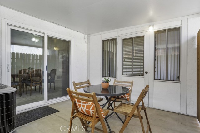 Detail Gallery Image 19 of 22 For 26822 Avenue of the Oaks, Newhall,  CA 91321 - 2 Beds | 2 Baths
